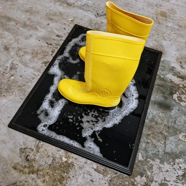 Gumová dezinfekční rohož (vana) na boty, obuv, podrážky FLOMA SD60 - 61 x 81 x 1,9 cm