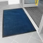 Modrá textilní čistící vnitřní vstupní rohož - 90 x 60 x 0,7 cm